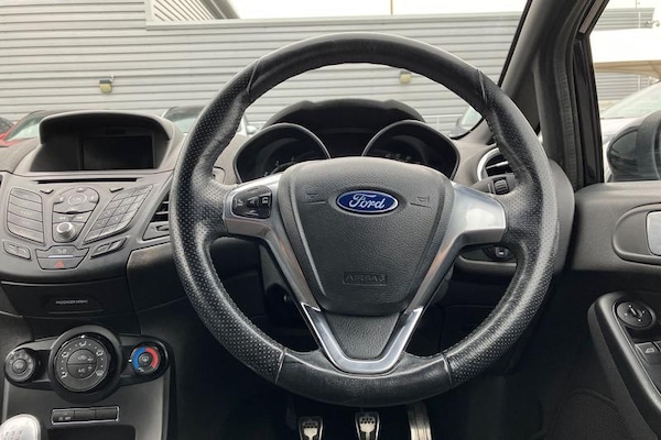 Used Ford Fiesta 2016 for sale - 76271486: Photo 12