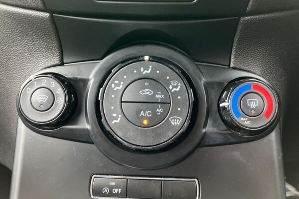 Used Ford Fiesta 2016 for sale - 76271486: Photo 26