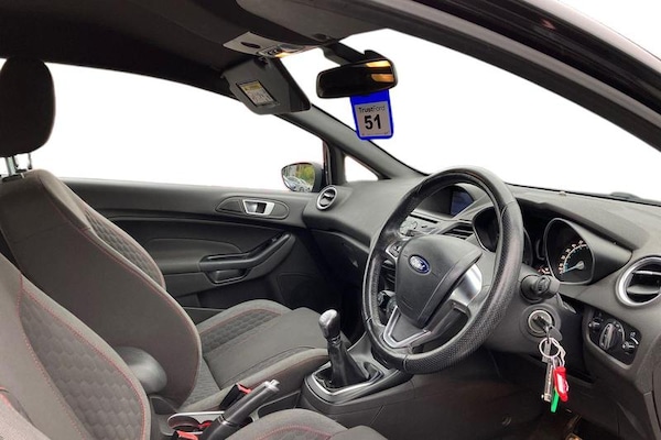 Used Ford Fiesta 2016 for sale - 76271486: Photo 9
