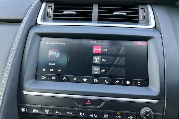 Used Jaguar E-Pace 2020 for sale - 75662091: Photo 28