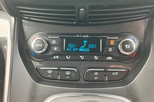 Used Ford Kuga 2017 for sale - 76255356: Photo 24