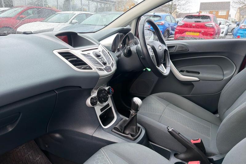Used Ford Fiesta 2011 for sale - 77450364: Photo 18