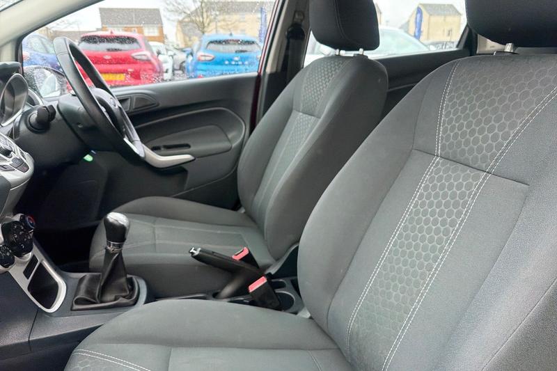 Used Ford Fiesta 2011 for sale - 77450364: Photo 19