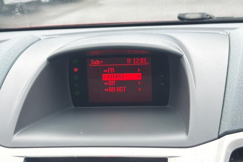 Used Ford Fiesta 2011 for sale - 77450364: Photo 35