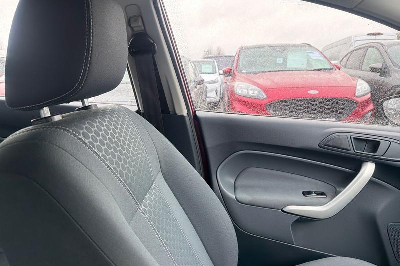 Used Ford Fiesta 2011 for sale - 77450364: Photo 40