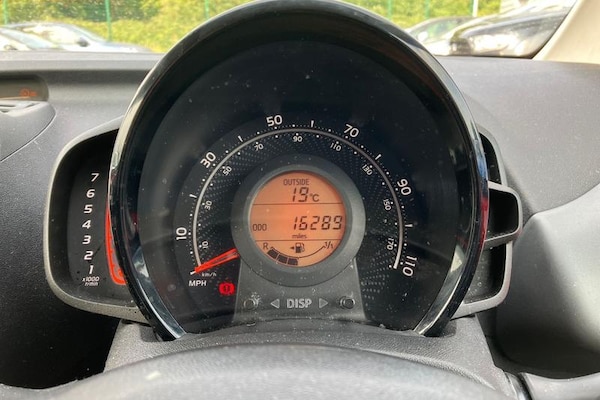 Used Toyota AYGO 2021 for sale - 75482310: Photo 13