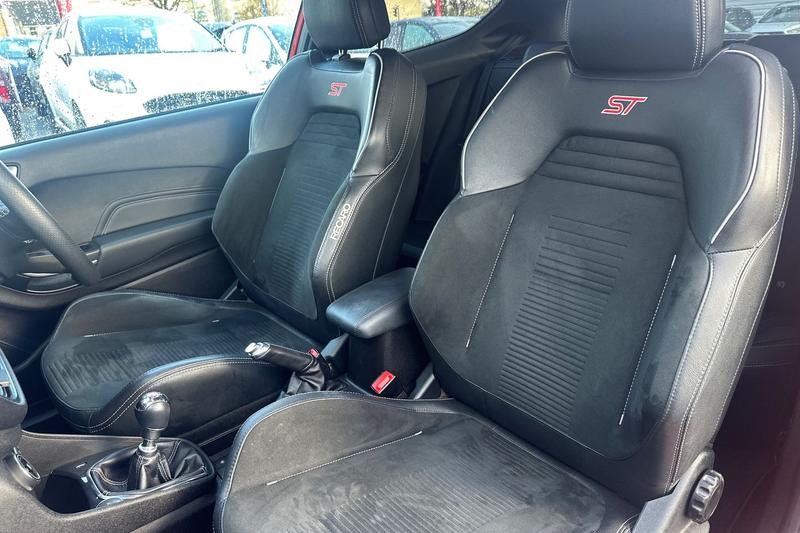 Used Ford Fiesta 2019 for sale - 76920050: Photo 19