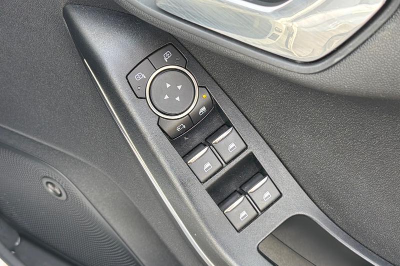 Used Ford Fiesta 2018 for sale - 77965887: Photo 16