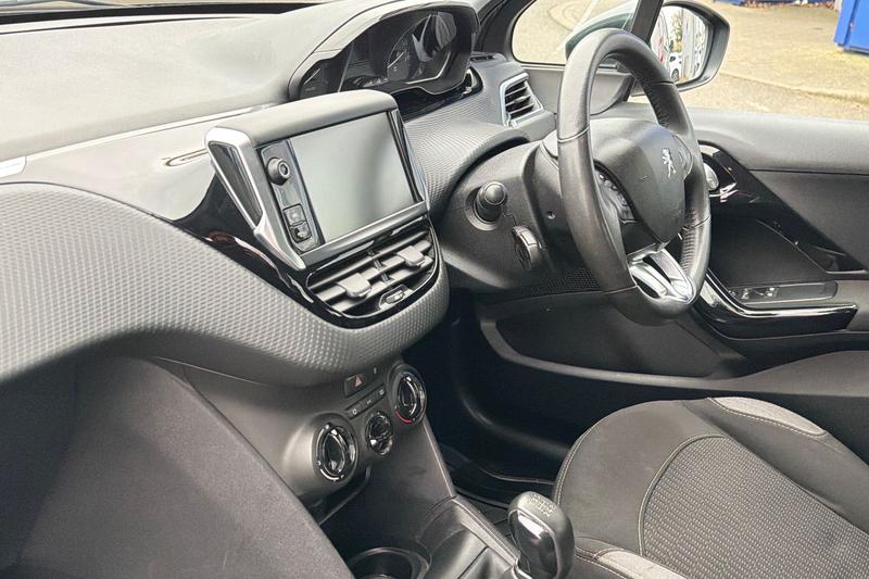 Used Peugeot 208 2016 for sale - 78095231: Photo 18