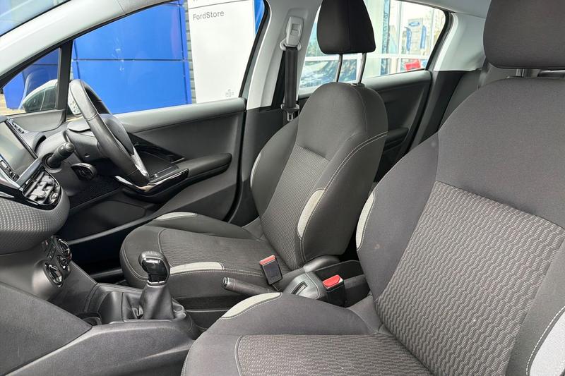 Used Peugeot 208 2016 for sale - 78095231: Photo 19