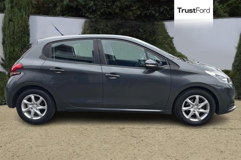 Used Peugeot 208 2016 for sale - 78095231: Photo 3