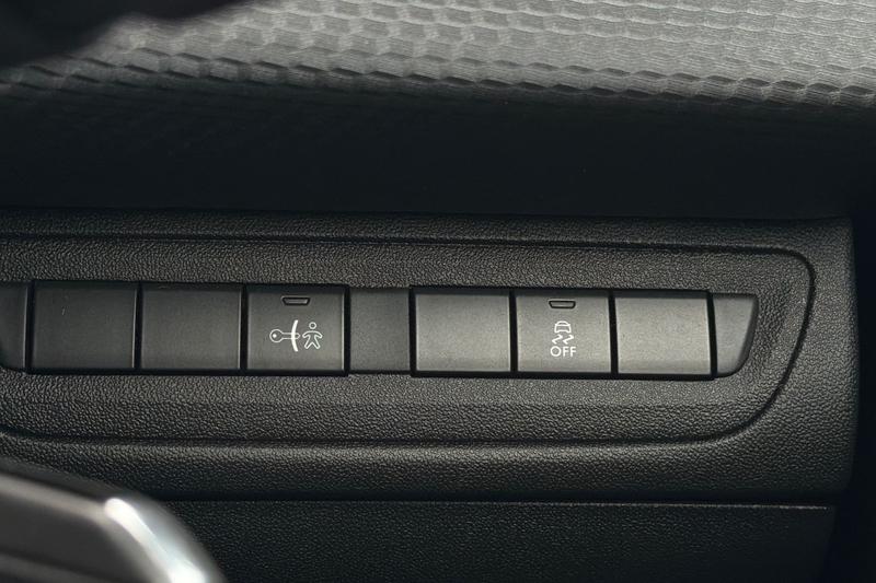 Used Peugeot 208 2016 for sale - 78095231: Photo 34