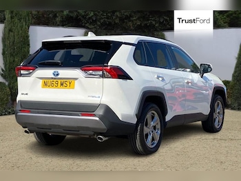 Used Toyota RAV4 2019 for sale - 75304140: Photo