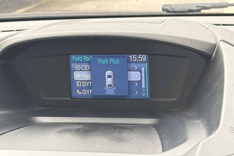 Used Ford Kuga 2015 for sale - 77910313: Photo 37