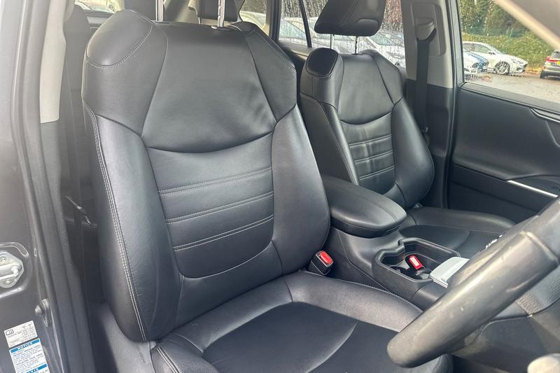 Used Toyota RAV4 2019 for sale - 76920044: Photo 17