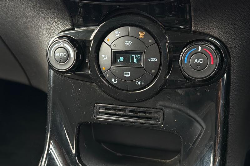 Used Ford Fiesta 2016 for sale - 77804593: Photo 37