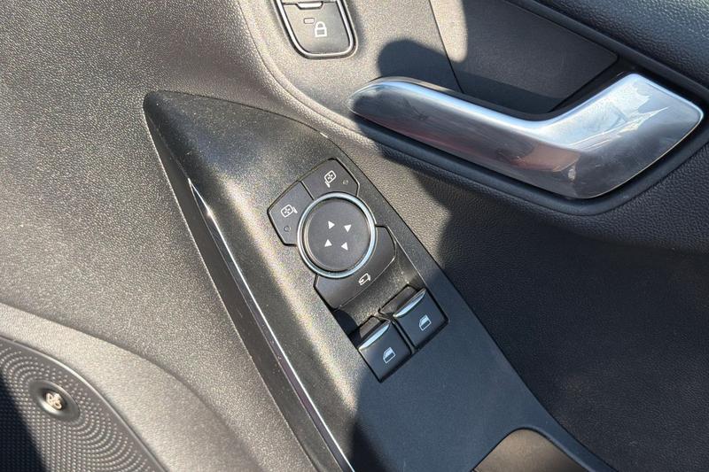 Used Ford Fiesta 2018 for sale - 77951197: Photo 16