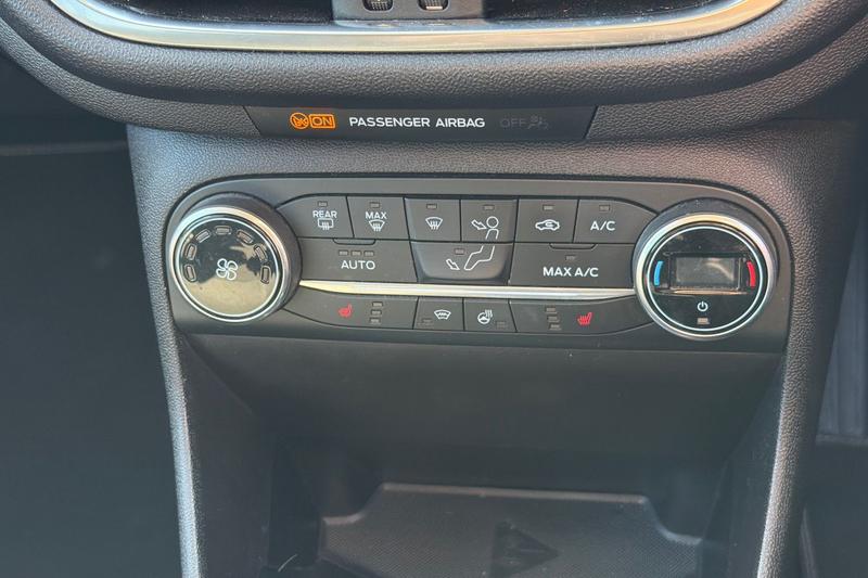 Used Ford Fiesta 2018 for sale - 77951197: Photo 27