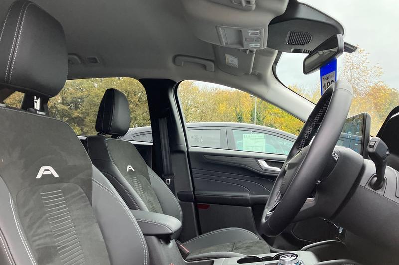 Used Ford Kuga 2025 for sale - 76984869: Photo 17