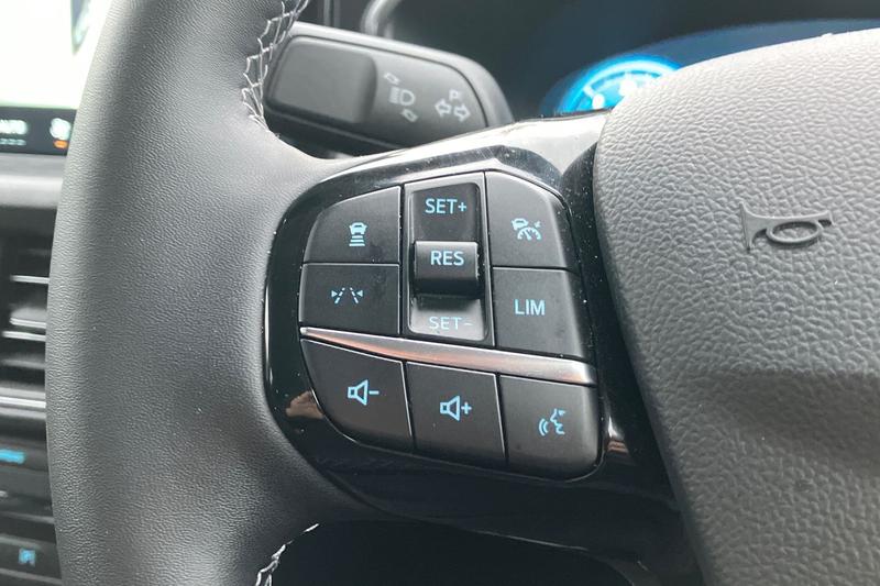 Used Ford Kuga 2025 for sale - 76984869: Photo 33