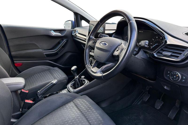 Used Ford Fiesta 2017 for sale - 77619930: Photo 9