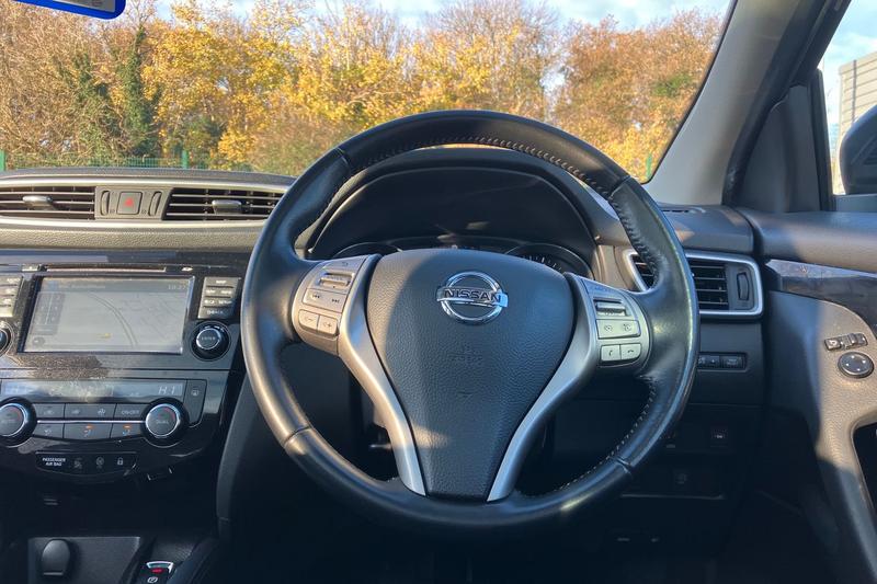 Used Nissan Qashqai 2017 for sale - 77059278: Photo 12