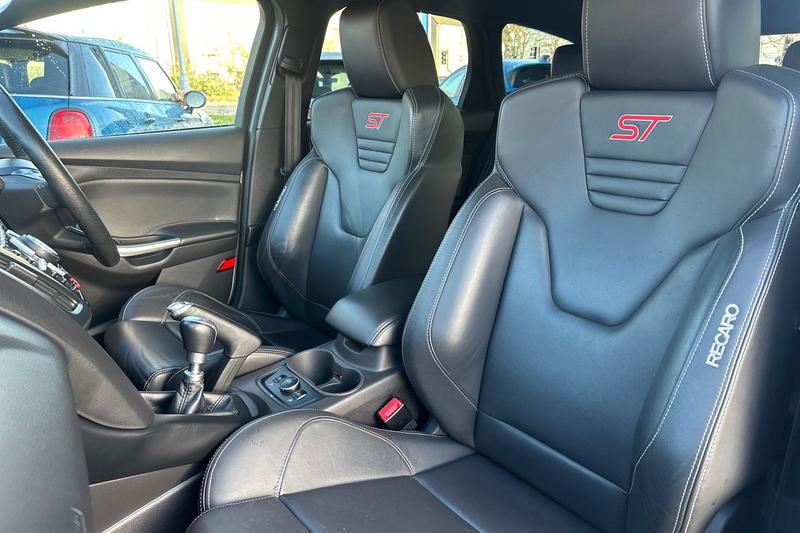 Used Ford Focus 2013 for sale - 77138311: Photo 19