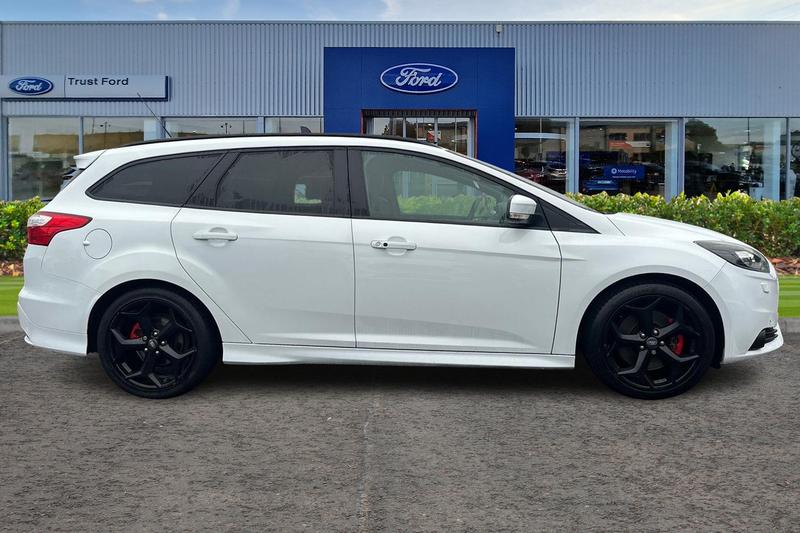 Used Ford Focus 2013 for sale - 77138311: Photo 3