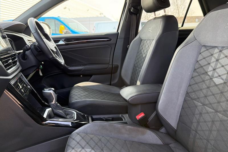 Used Volkswagen T-Roc 2022 for sale - 77965947: Photo 19