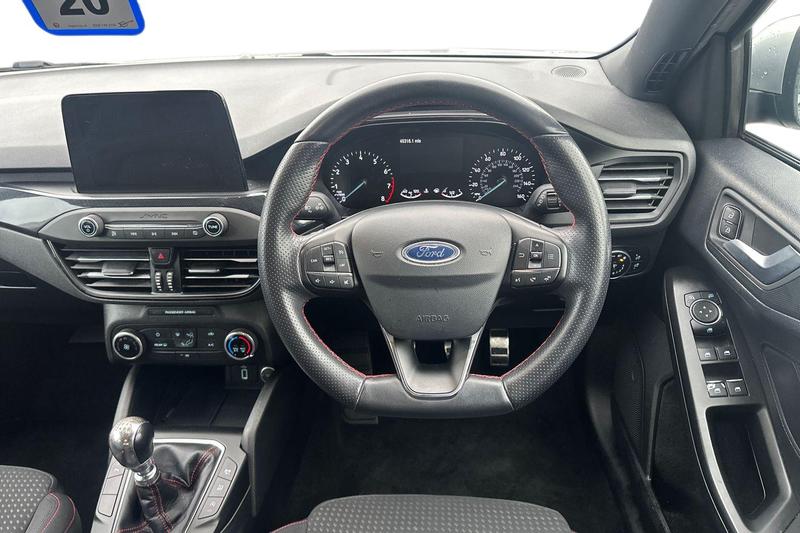 Used Ford Focus 2018 for sale - 76819070: Photo 11