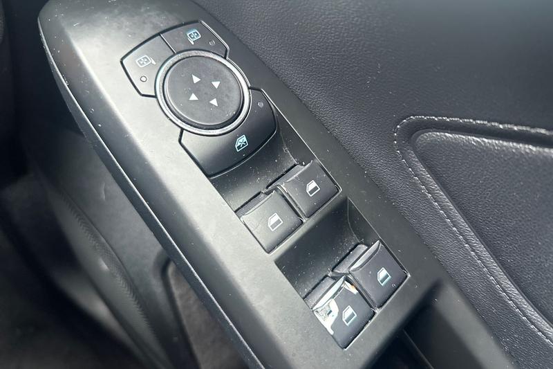 Used Ford Focus 2018 for sale - 76819070: Photo 16