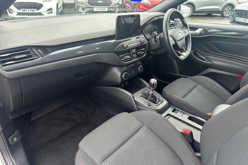 Used Ford Focus 2018 for sale - 76819070: Photo 18