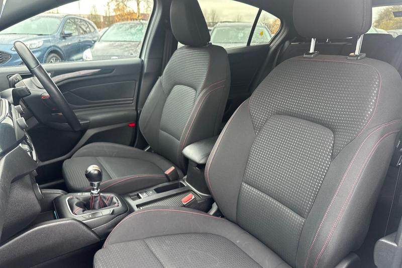 Used Ford Focus 2018 for sale - 76819070: Photo 19