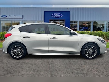 Used Ford Focus 2018 for sale - 76819070: Photo