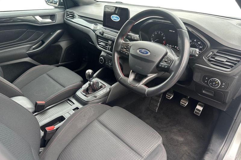 Used Ford Focus 2018 for sale - 76819070: Photo 9