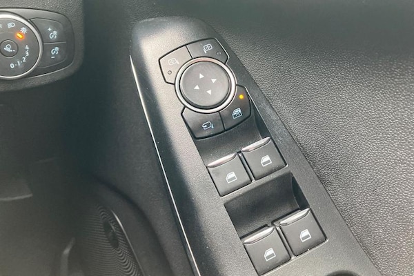 Used Ford Fiesta 2018 for sale - 76277302: Photo 16