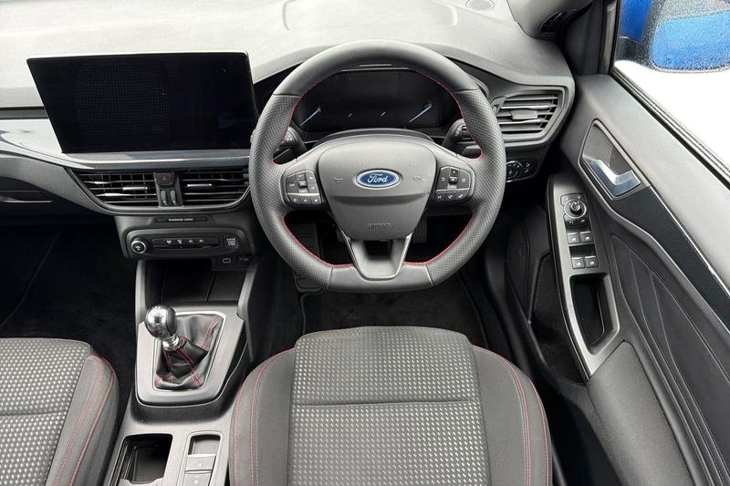 Used Ford Focus 2023 for sale - 77619928: Photo 11