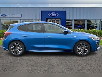 Used Ford Focus 2023 for sale - 77619928: Photo