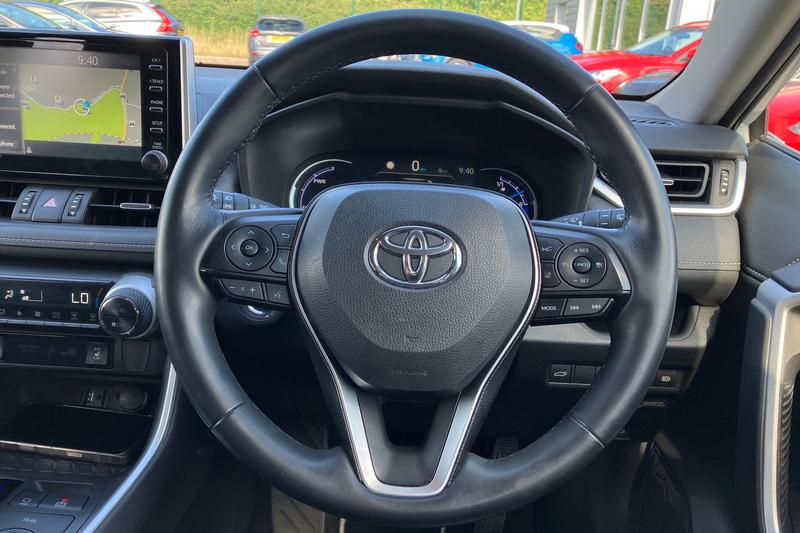 Used Toyota RAV4 2019 for sale - 76172609: Photo 12