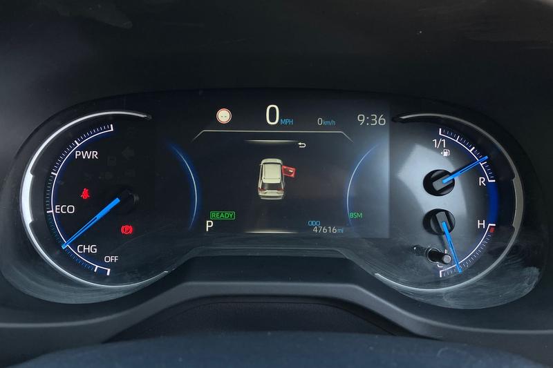 Used Toyota RAV4 2019 for sale - 76172609: Photo 13