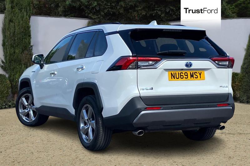 Used Toyota RAV4 2019 for sale - 76172609: Photo 2