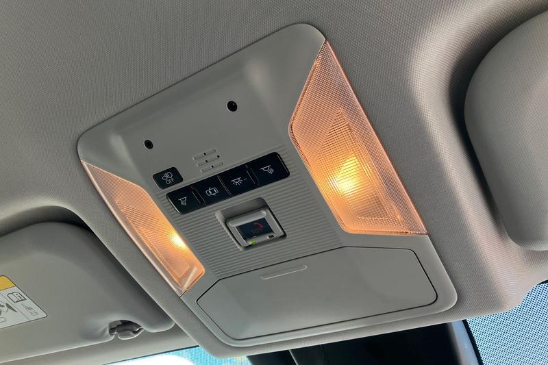 Used Toyota RAV4 2019 for sale - 76172609: Photo 31