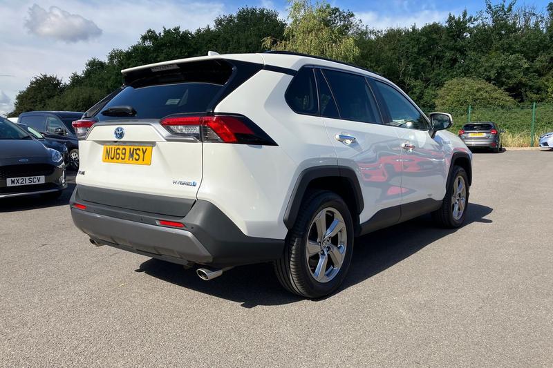 Used Toyota RAV4 2019 for sale - 76172609: Photo 40