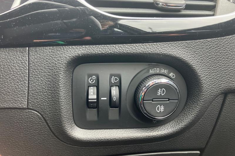 Used Vauxhall Astra 2017 for sale - 76146655: Photo 23