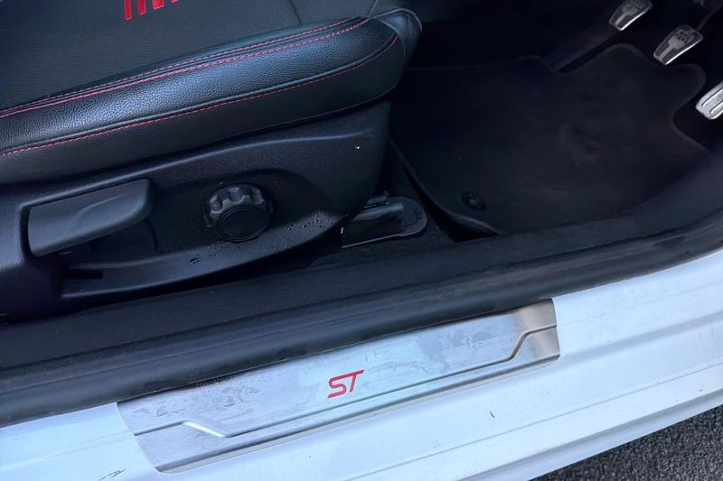 Used Ford Fiesta 2019 for sale - 77435110: Photo 40