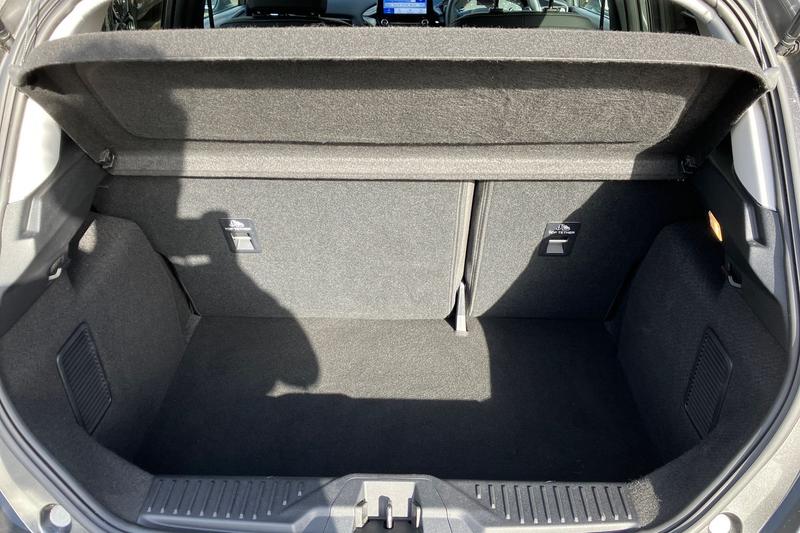 Used Ford Fiesta 2023 for sale - 76400119: Photo 21