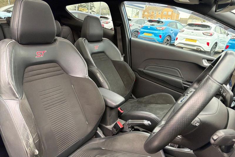 Used Ford Fiesta 2018 for sale - 77739253: Photo 17