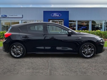 Used Ford Focus 2020 for sale - 76222654: Photo 3