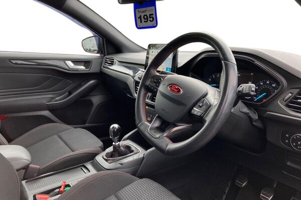 Used Ford Focus 2020 for sale - 76222654: Photo 9
