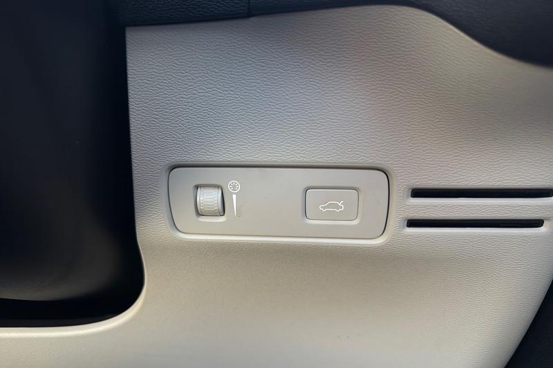 Used Volvo XC40 2020 for sale - 77834315: Photo 24